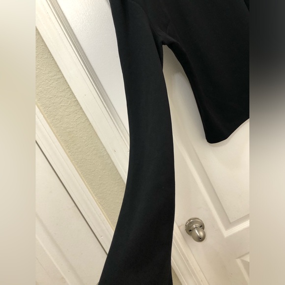 Elasticity Elegant Asymmetrical Tight Long Sleeve shirt - Picture 4 of 7